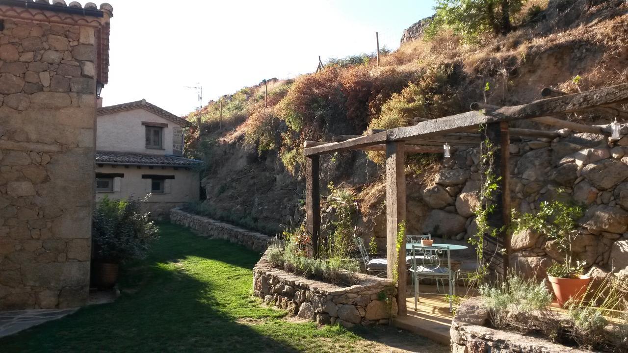 Abejas 1 De El Vergel De Chilla Candeleda Buitenkant foto